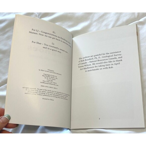 Volcanoes! by Leslie Johnstone and Shar Levine Paperback Very Good - Picture 7 of 7